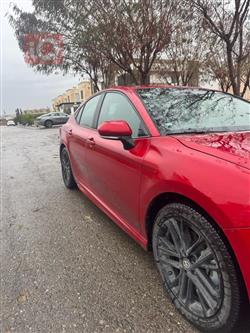 تۆیۆتا کامری